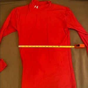 Under armour long sleeve shirt